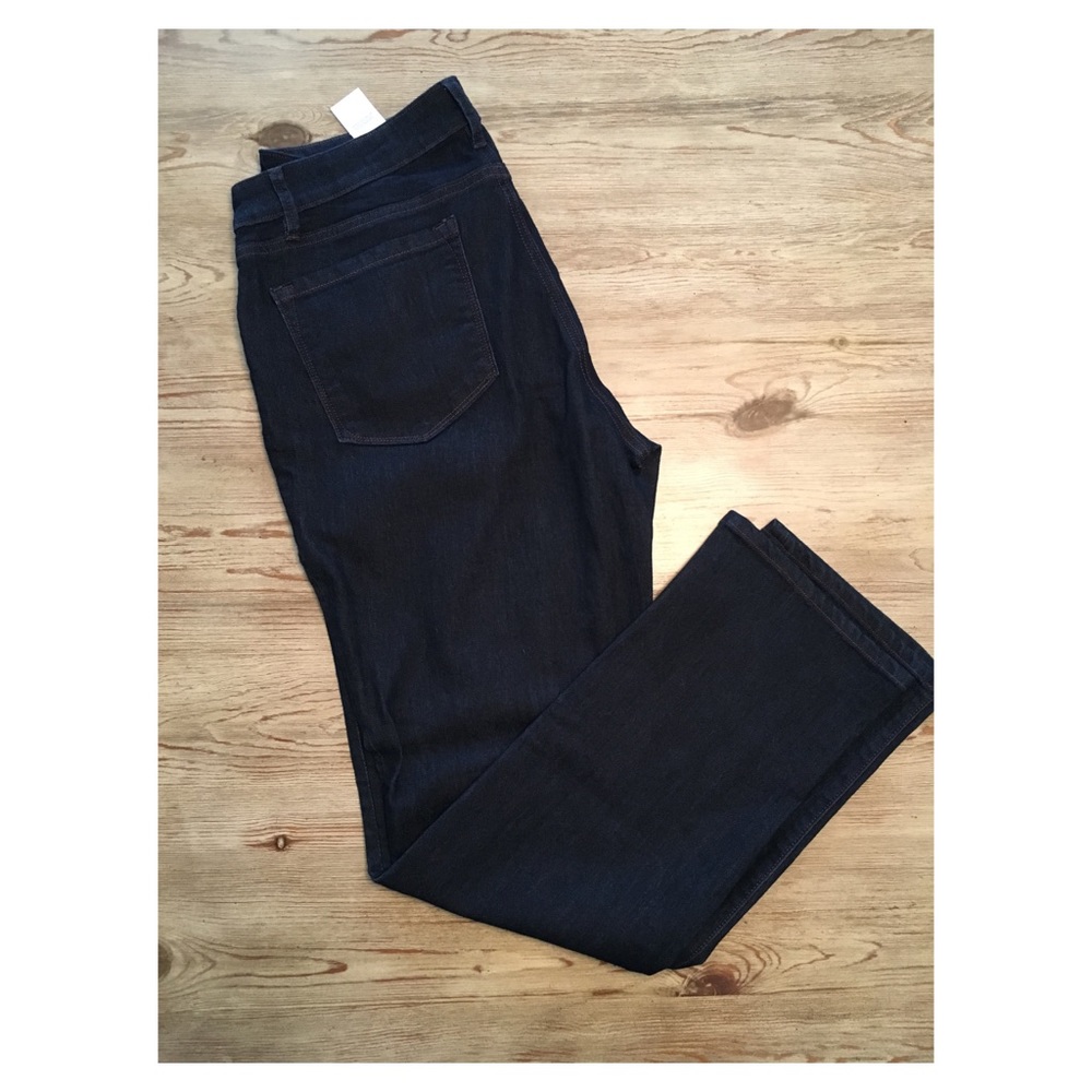 NWT LOFT Dark Wash Julie Curvy Straight-Cut Jean